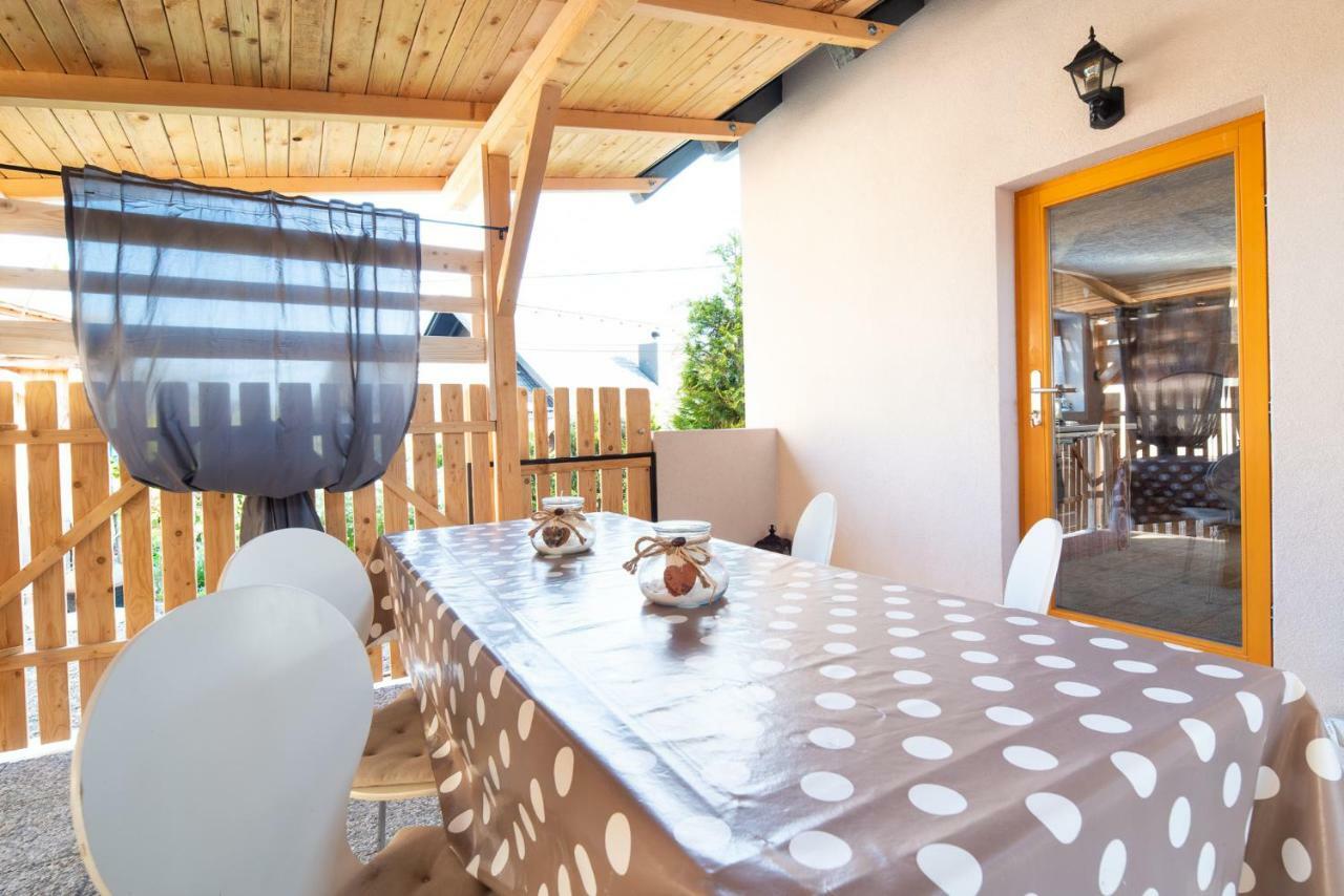 Guest House Pr' Cut Жировница Экстерьер фото